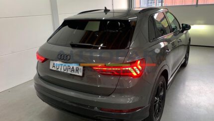 Audi Q3 zwarte logo's achterzijde ringen zwart Audi Q3 Autopar