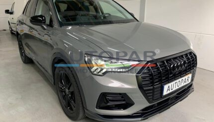 Audi Q3 zwarte logo's voorzijde ringen zwart Audi Q3 Autopar