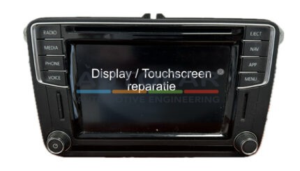 Volkswagen Discover Media Display : Skoda Amundsen Display reparatie