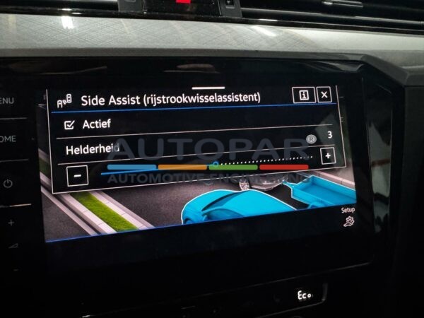 Passat B8 Side assist display Autopar